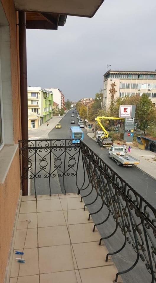 Hotel Maria Vratsa エクステリア 写真