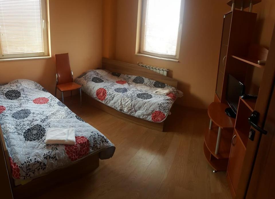 Hotel Maria Vratsa エクステリア 写真