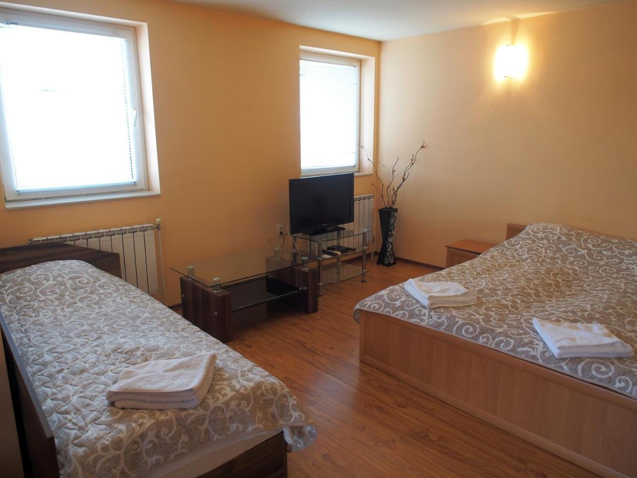 Hotel Maria Vratsa エクステリア 写真