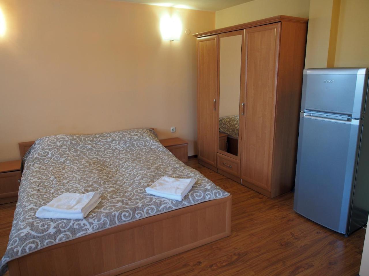 Hotel Maria Vratsa エクステリア 写真